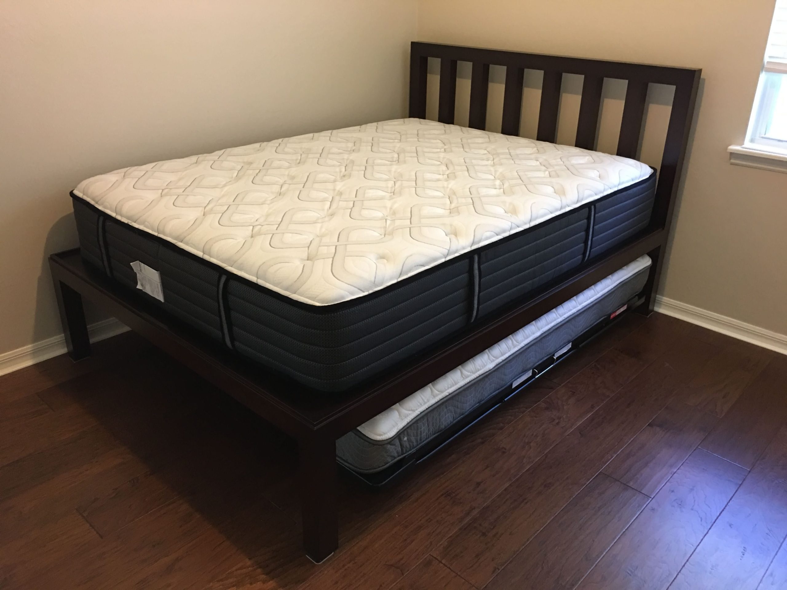 queen-custom-bed-with-trundle